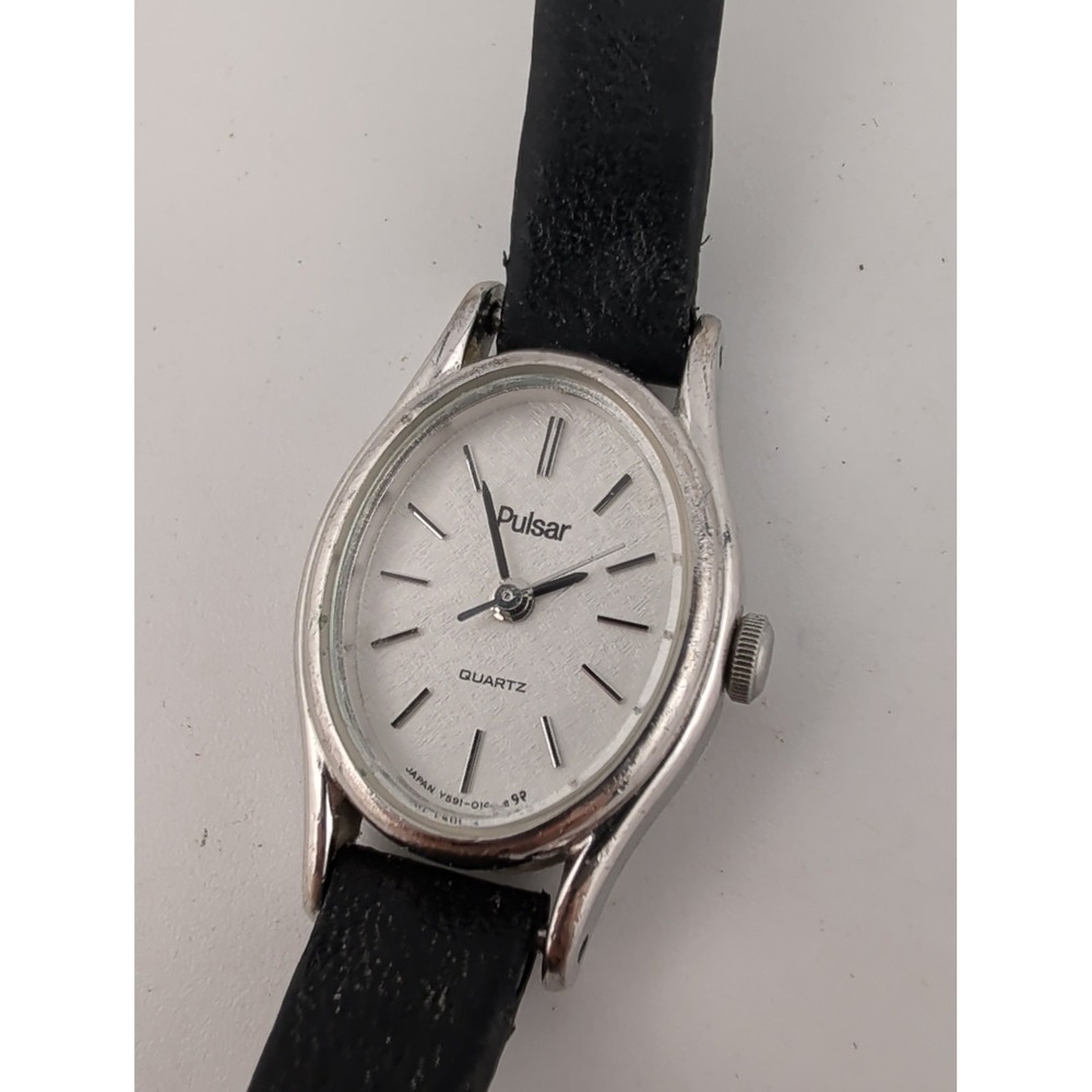 Pulsar Women's Watch 18mm Silver Case Black Leather Band Y591-5099 New Battery